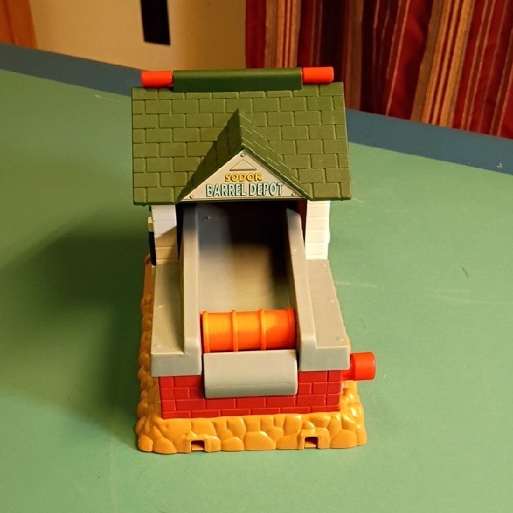 Thomas & Friends Sodor Barrel Depot Playset - Green, Red, Gray